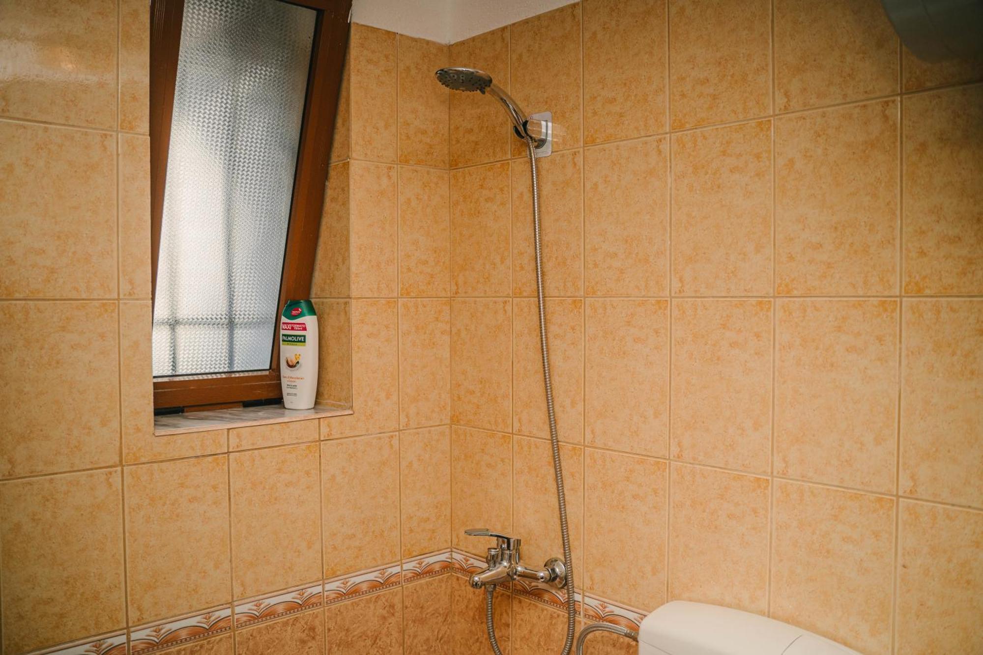 Peaceful Villa In New Bazaar Tiranë Luaran gambar