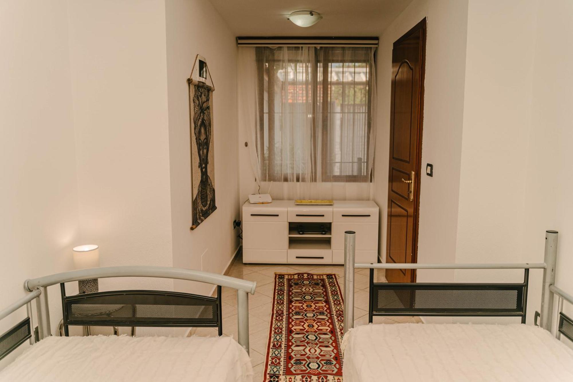 Peaceful Villa In New Bazaar Tiranë Luaran gambar